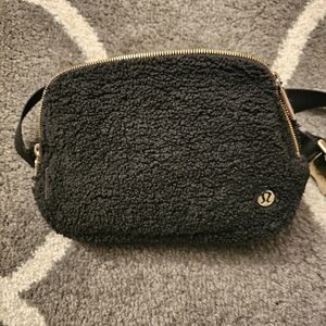 lululemon Sherpa Belt Bag